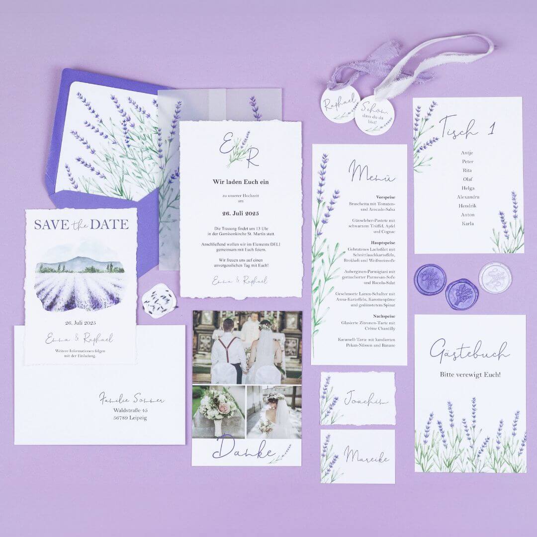 Ideen für Hochzeitseinladungen, Inspiration für eure Einladung zur Hochzeit, Gatefold-Einladung mit individueller Illustration der Location