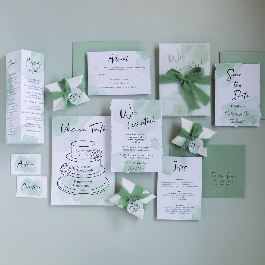 Ideen für Hochzeitseinladungen, Inspiration für eure Einladung zur Hochzeit, Gatefold-Einladung mit individueller Illustration der Location